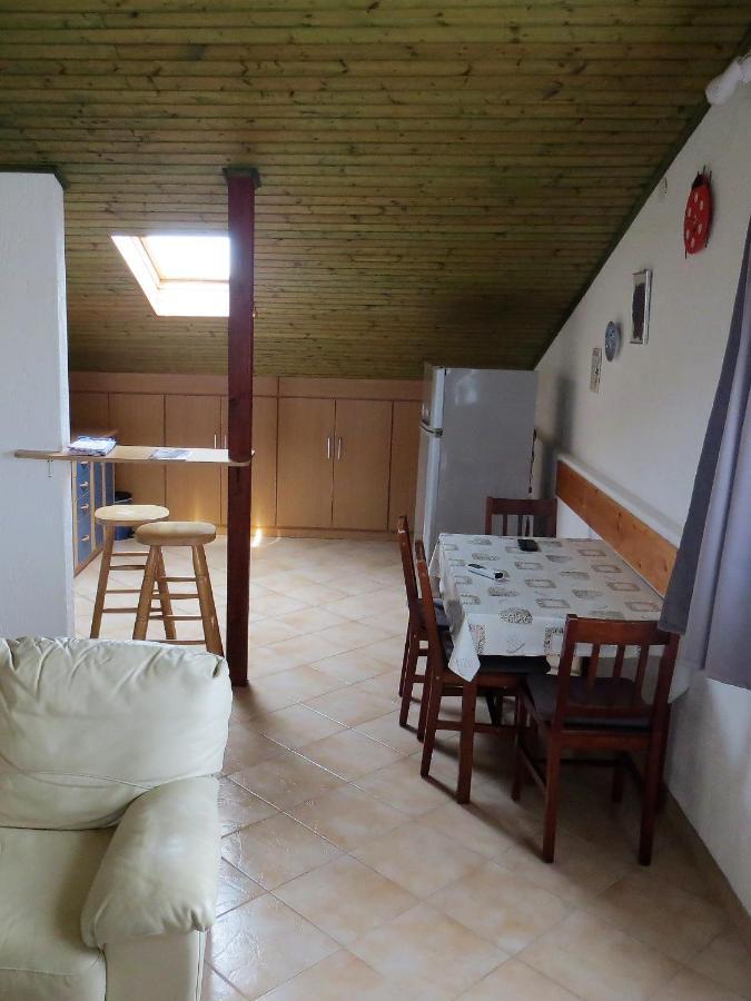 House Elan Lejlighed Kornić Eksteriør billede